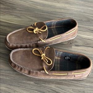 L.L. Bean Men's Leather Acorn Hand Sewn Slippers size 13 Medium